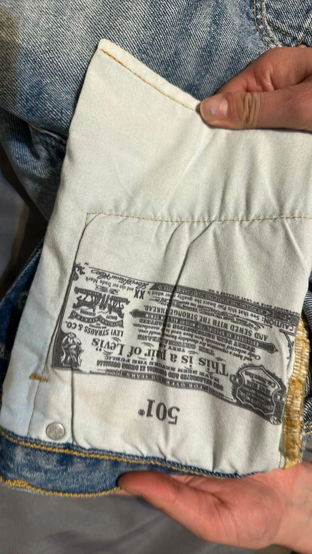 Levi’s 501 Shorts - Image 2