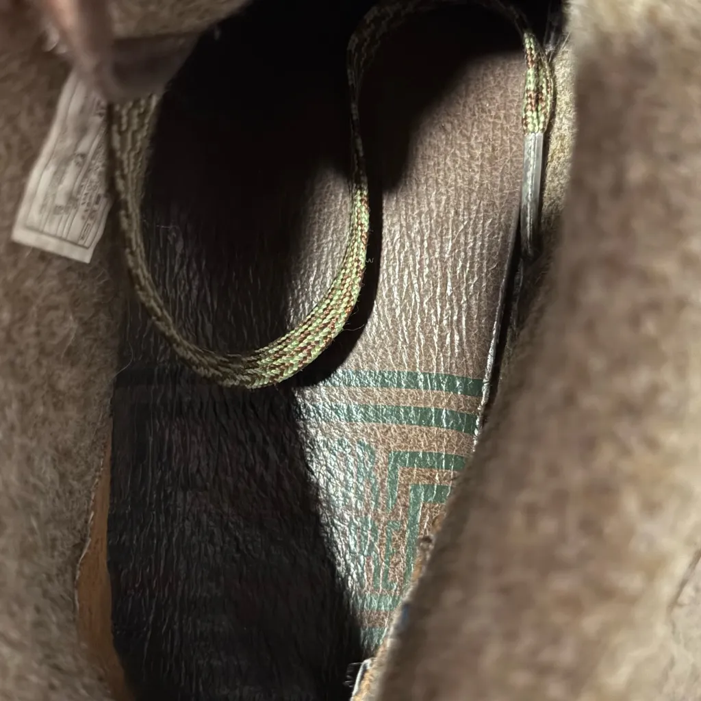 Chaco Women Size 10 Barbary Chukka outdoors boot - Image 8