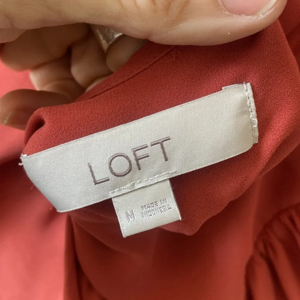 Loft burnt orange blouse size medium long sleeve - Image 8