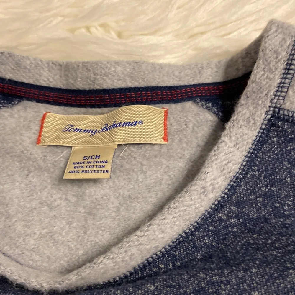 Tommy Bahamas size S long sleeve shirt can be unisex really wear by man or women - Image 11