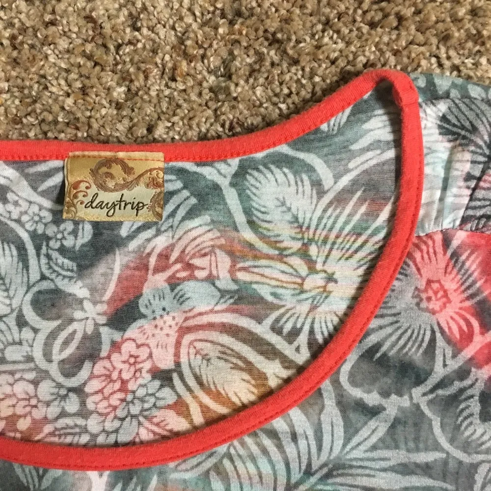 Daytrip  Burnout Shirt - Small - Image 3