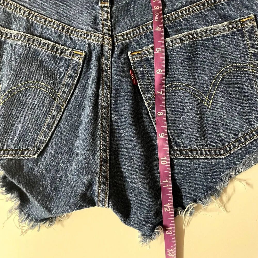 Levi's 501 Dark Medium Wash Blue Distressed Denim Cut-Off Shorts EUC Size 25 - Image 8