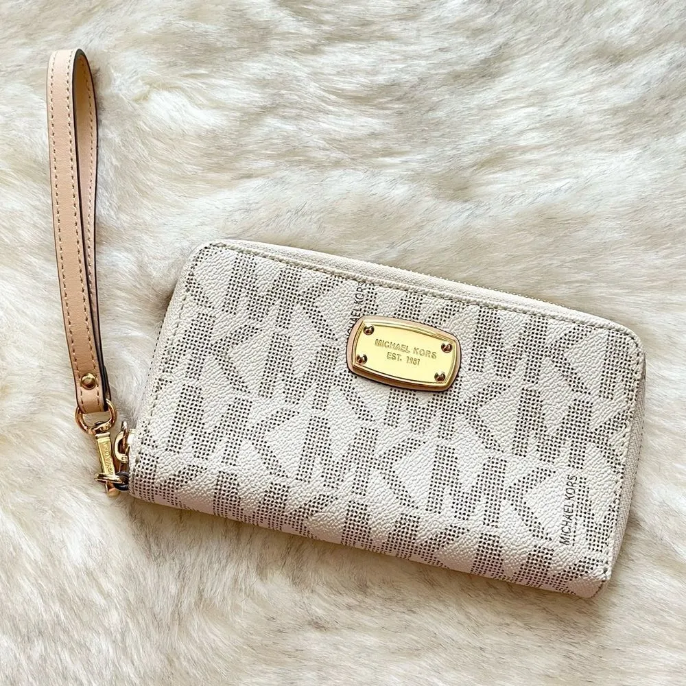 Authentic Michael Kors Jet Set Signature Logo Vanilla Cream Zip Wallet Wristlet - Image 2