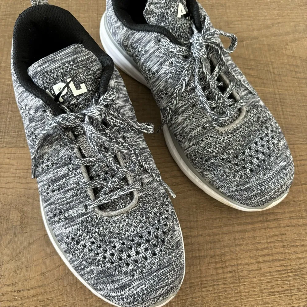 APL techloom gray running tennis lace up sneakers athletic shoes lululemon - Image 4