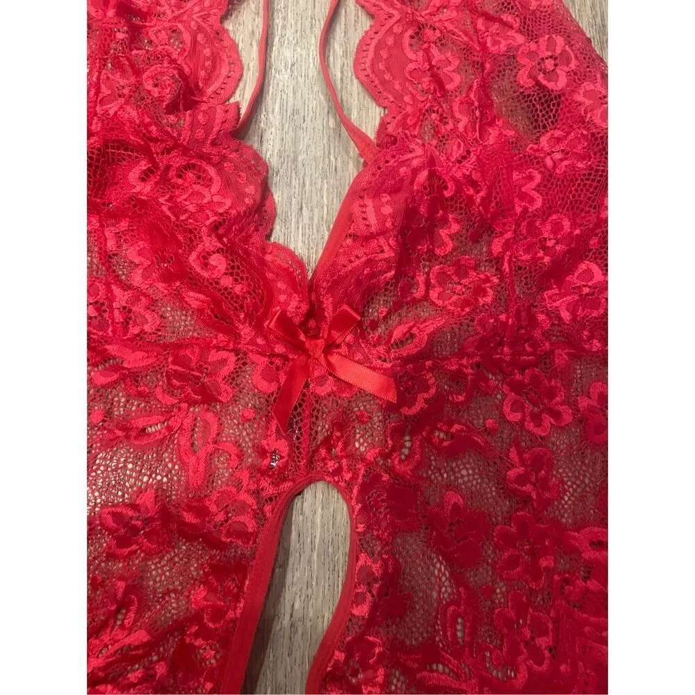 Sexy is for Every Body Red Lacey Teddy Medium New - Image 2