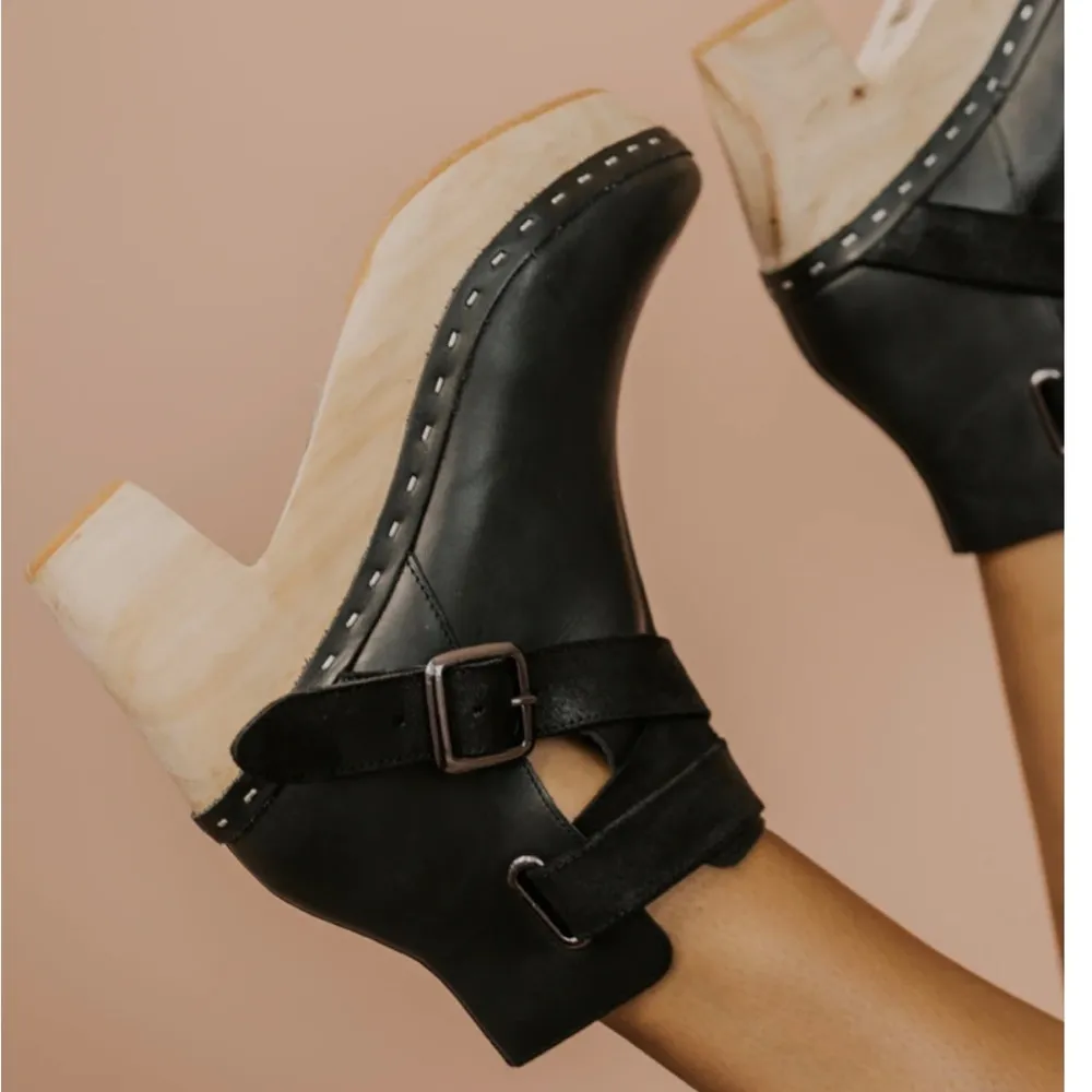 FREE PEOPLE Hunter Green Bungalow Clog Boots - Image 3