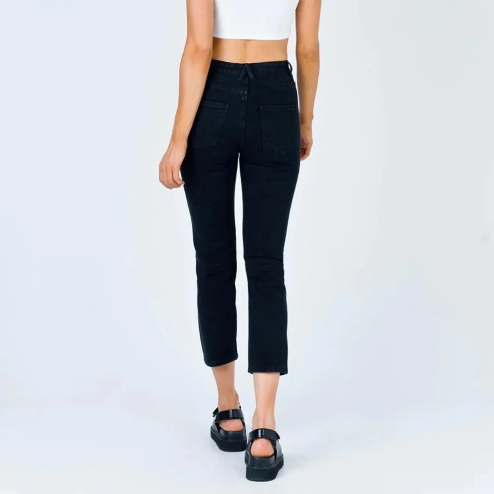 Princess Polly Fall in Line Knee Rips Black Jeans - Image 3