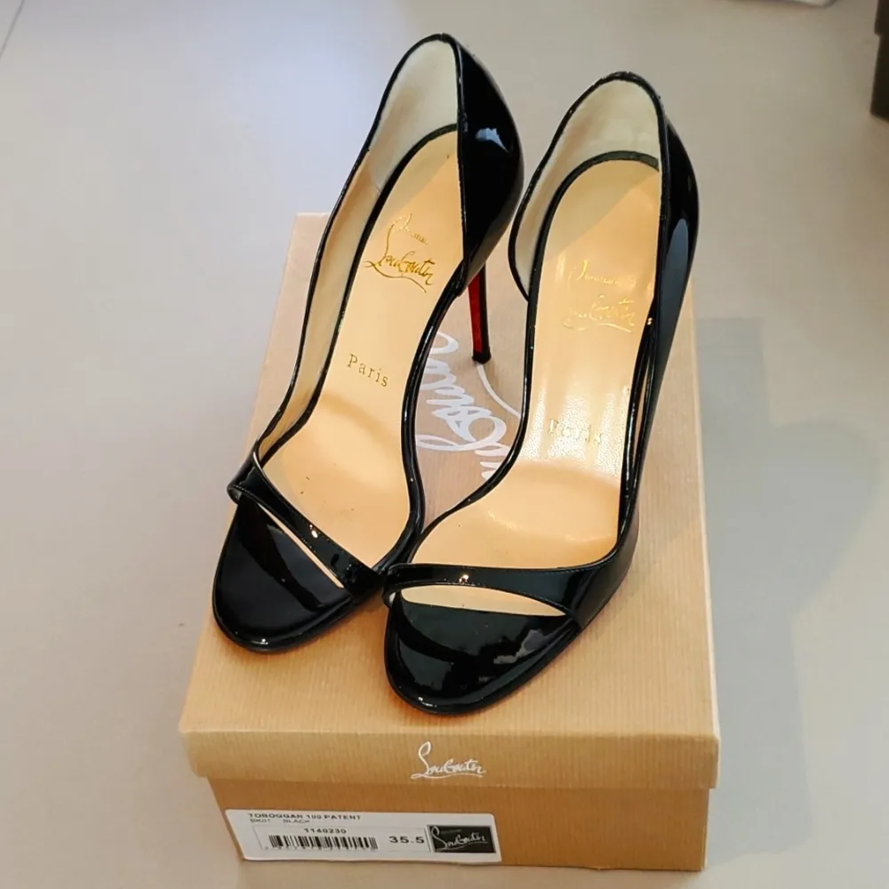 New Christian Louboutin Black Patent Leather Toboggan - Image 2