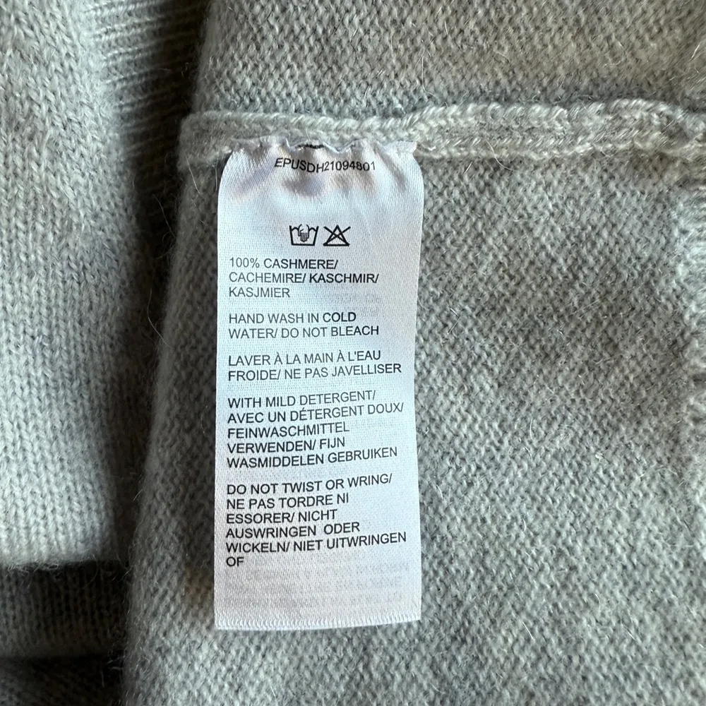 Saks Fifth Avenue Women’s 100% Cashmere Light Gray Pullover Sweater Size Small - Image 10