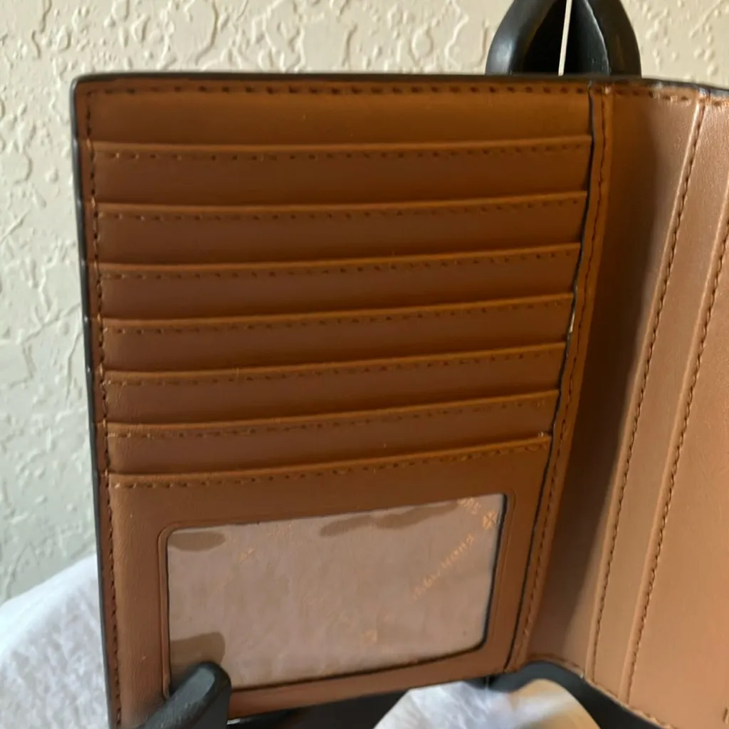 Michael Kors: Brown Passport Holder- card slots - Image 4