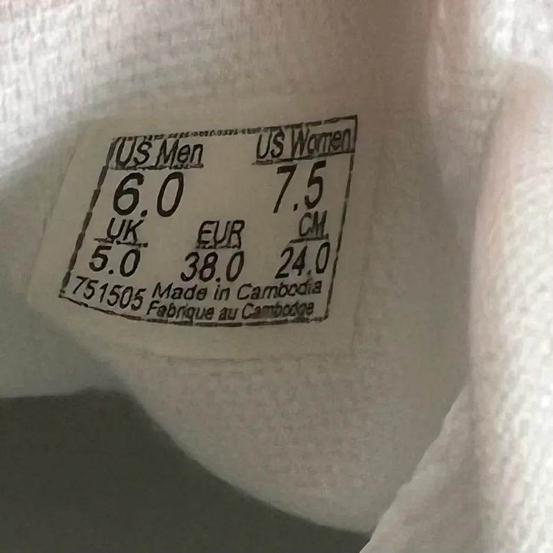 VANS Authentic Unisex Shoe FLAW Size 7.5 or 6 #250990 - Image 6