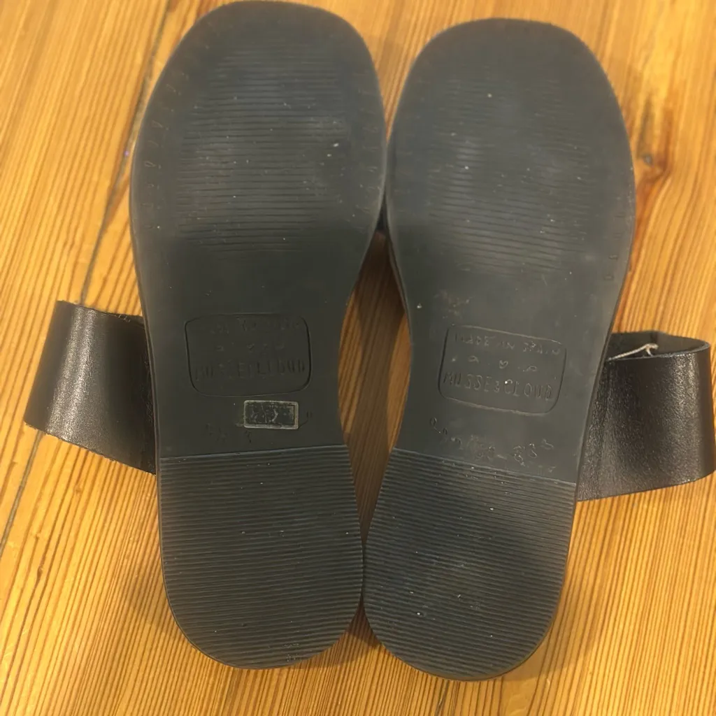 Musse & Cloud Black Leather Sandals - Image 6