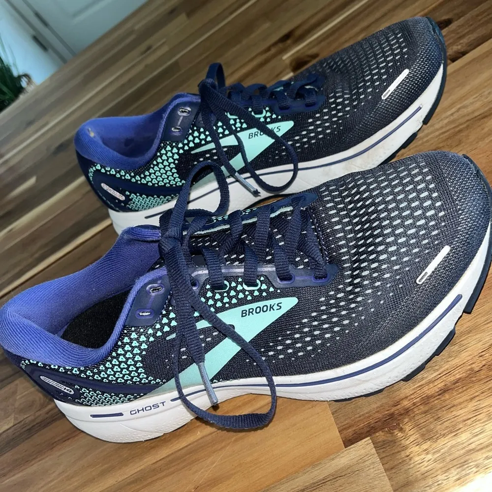 Brooks Ghost 14 Running Shoes Size 9.5 - Image 4