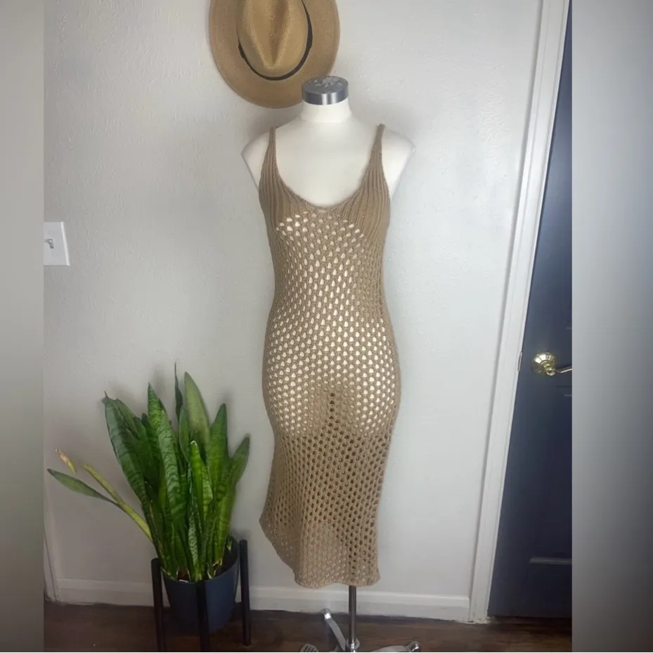 Misa Los Angeles Ursula Crochet Knit Cover-Up Dress Mocha Size M NWT - Image 2