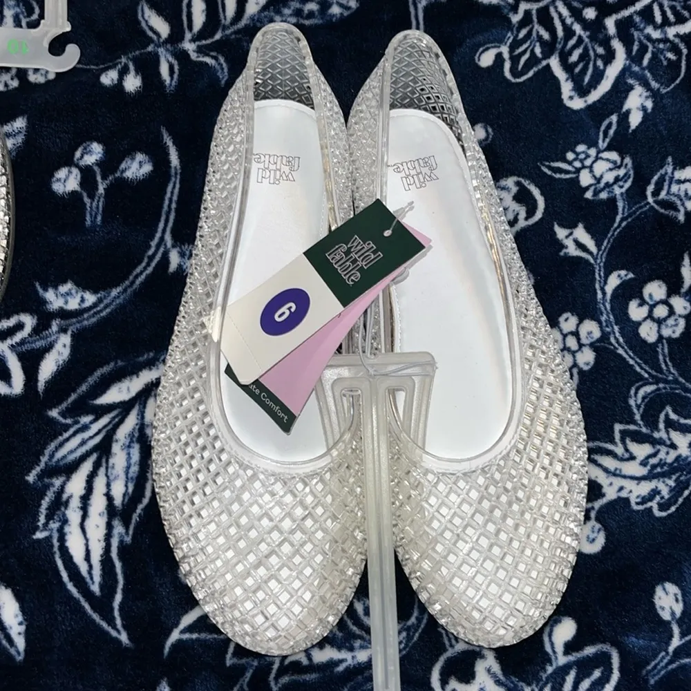 NWT! Wild Fable Women's Isabella Jelly Flats - Image 6