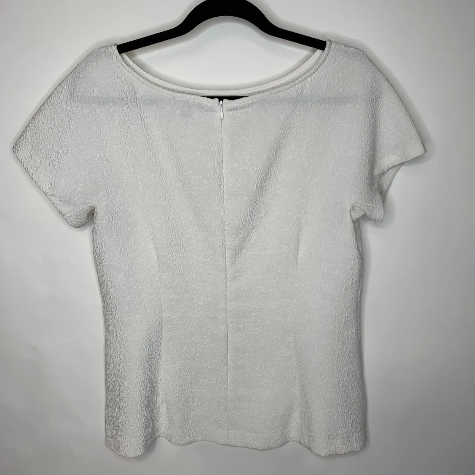 Ann Taylor White Textured Pullover Blouse Sz Medium - Image 6