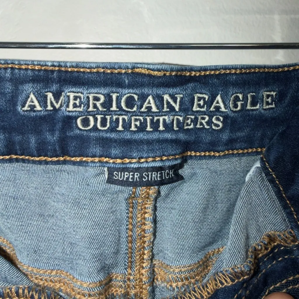 American Eagle Super Stretch Midi Denim Shorts Size 12 Distressed - Image 3