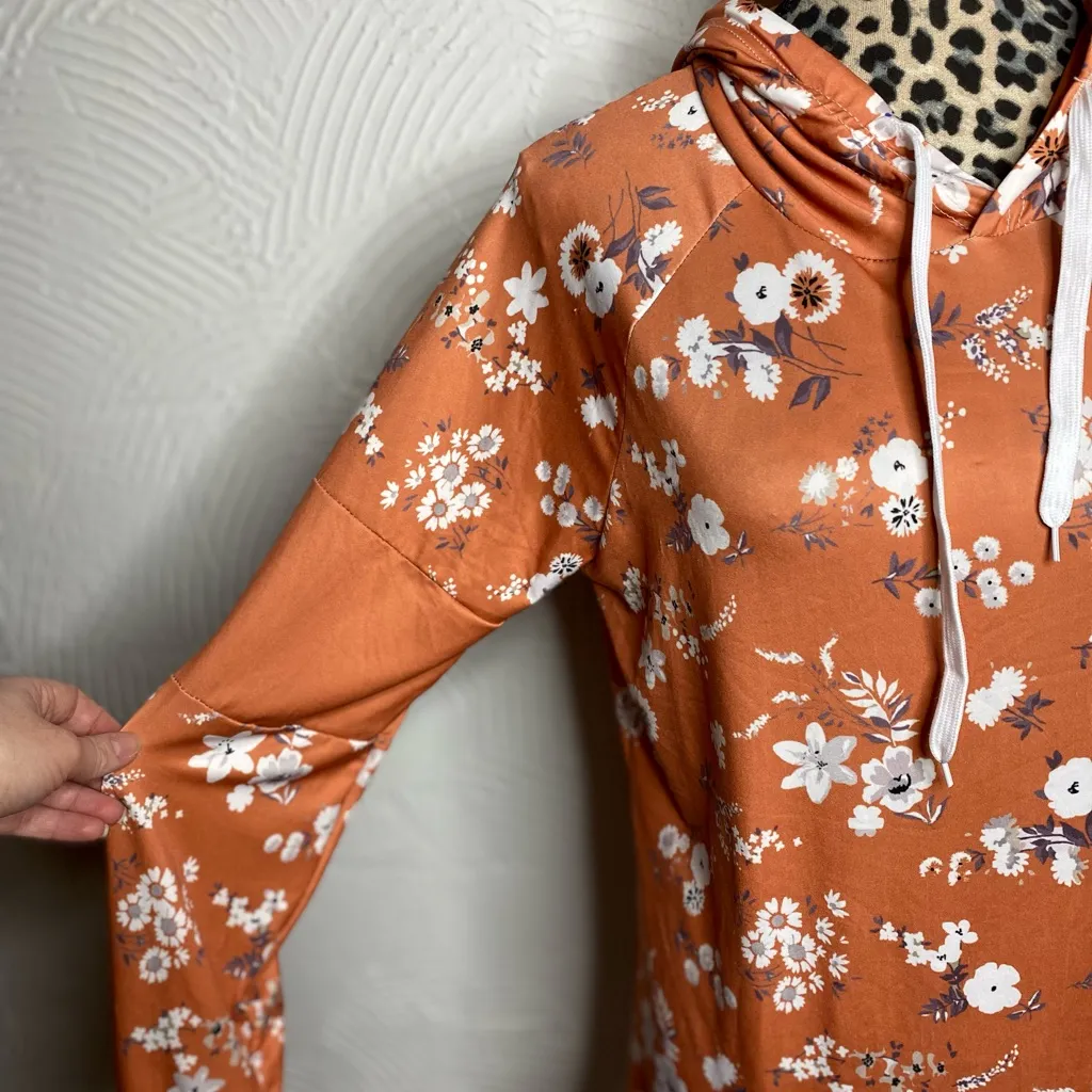 Lily by Firmiana Floral Print Orange Hoodie Size L - Image 3