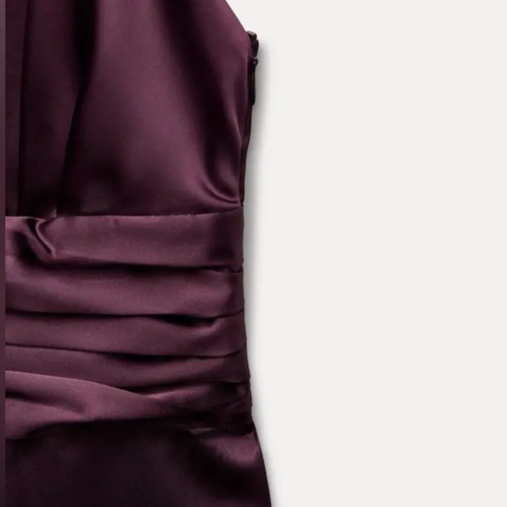 NWT Ruched Satin Effect Halter Jumpsuit Size M - Image 10