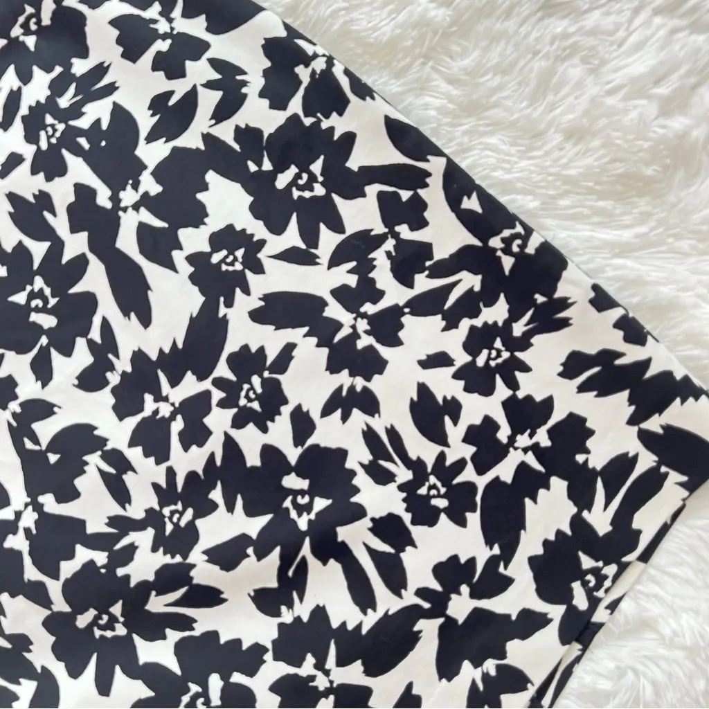 LOFT Monochrome Leaf Print Skirt Size 2 - Image 2