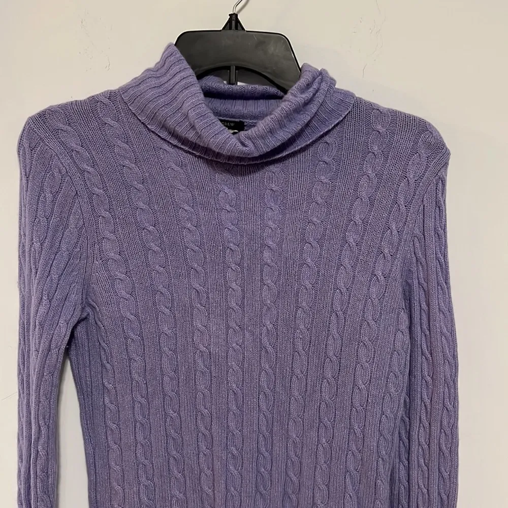 J Crew Turtle Neck Sweater Light Purple Size Medium - Image 2