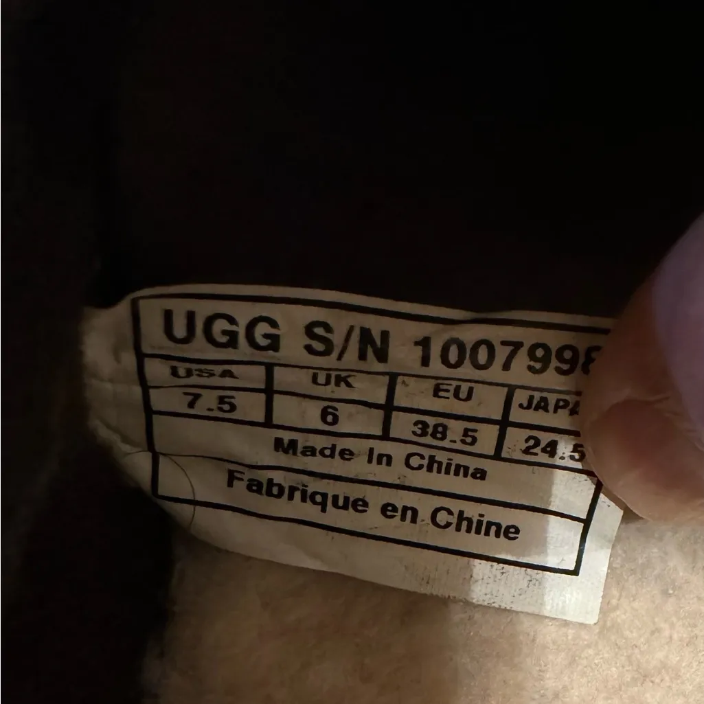 UGG -‎  Waterproof Bow Loafers 7.5 - Image 8