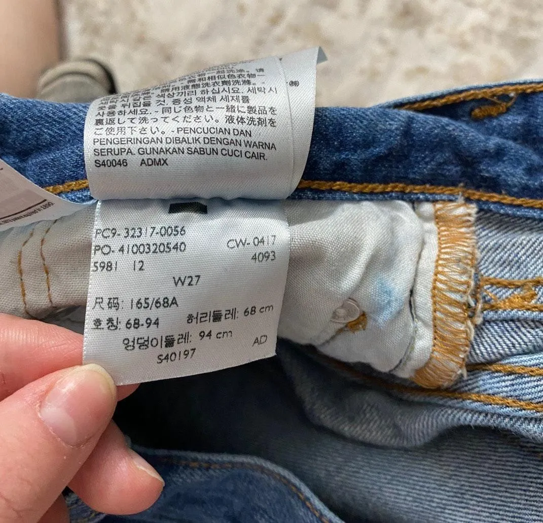 Levi’s  Women’s 501 Shorts - Image 6