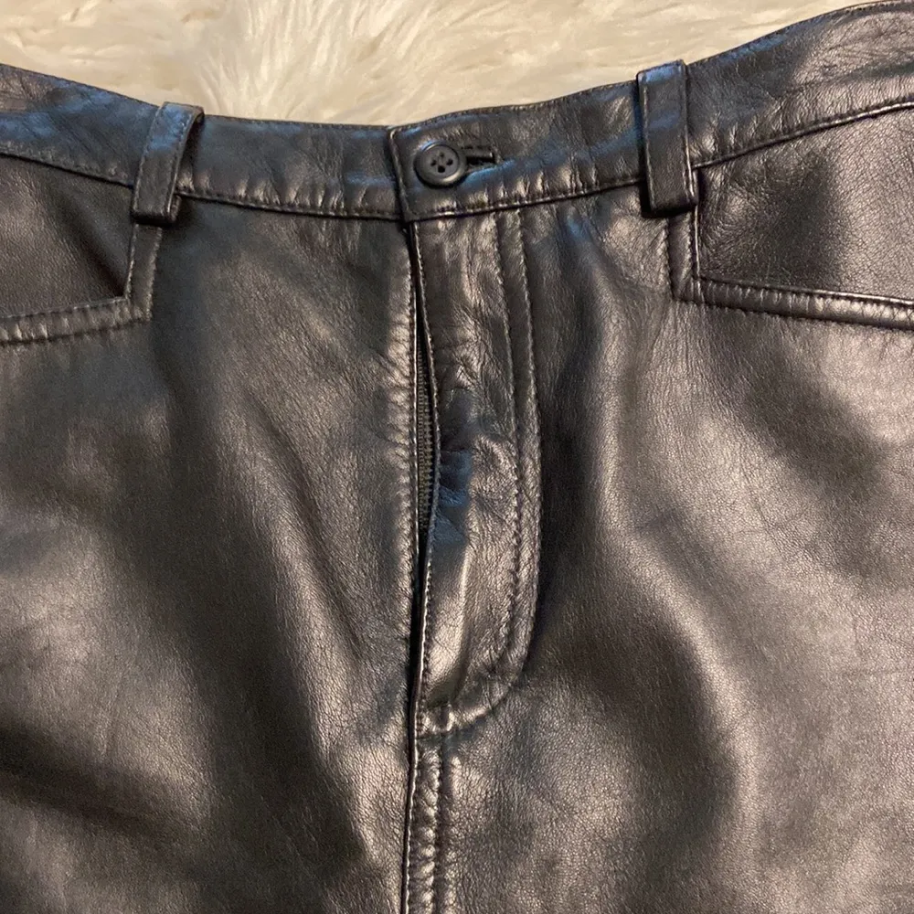 Liz Claiborne 100% Leather Skirt brand new so soft leather size 6 color black - Image 12