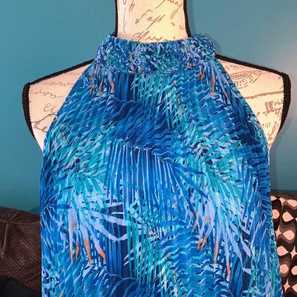🎉4 for $20 Jennifer Lopez Sleeveless Halter, 0X - Image 2