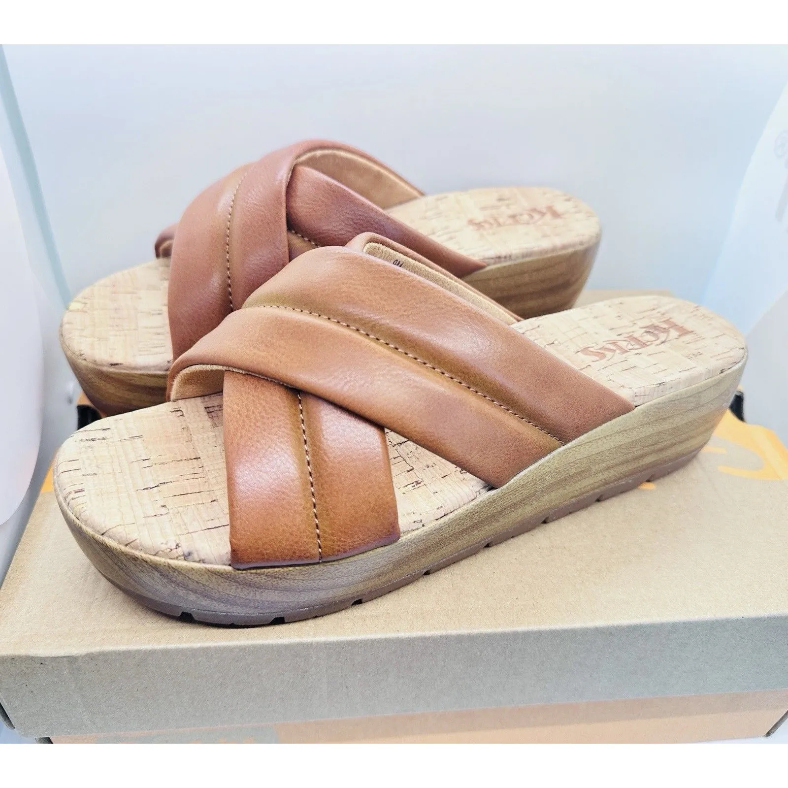 NIB Kork Ease Faithe Platform Sandals Women's Size 9 M Tan Leather Straps Wood - Image 2