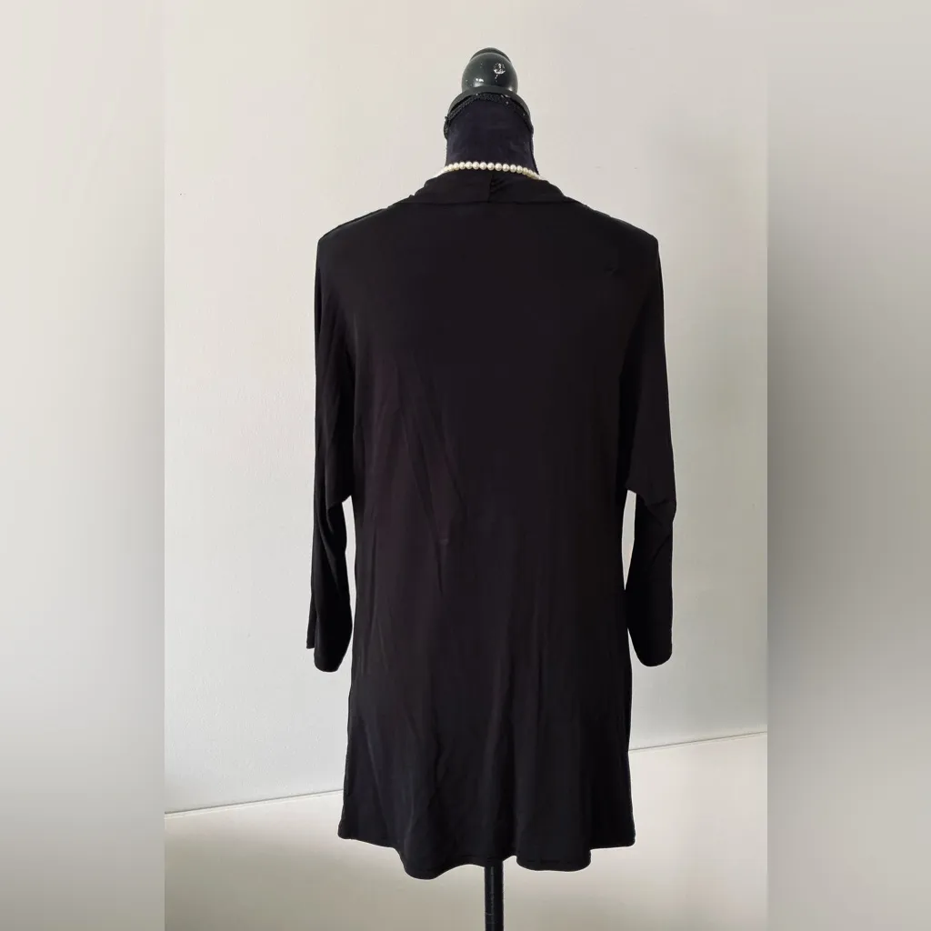 White House Black Market top🌹 - Image 2