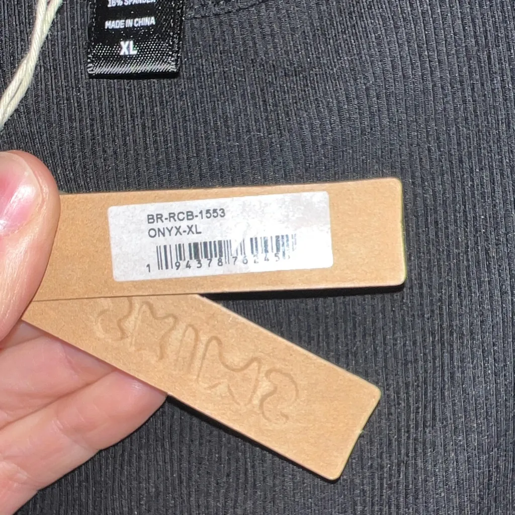 SKIMS Black Ribbed crop top XL onyx ribbed - Image 3