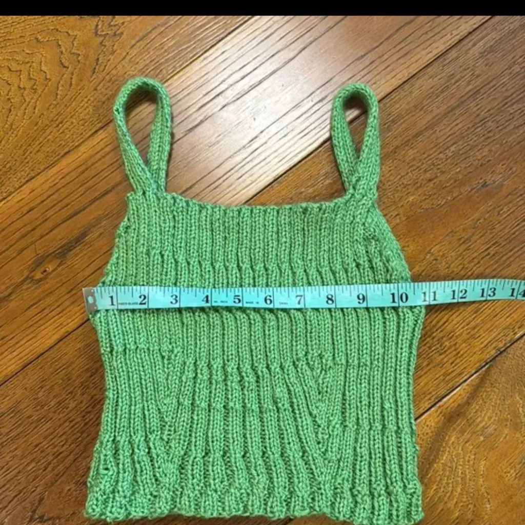 No brand kelly green crochet top small - Image 3