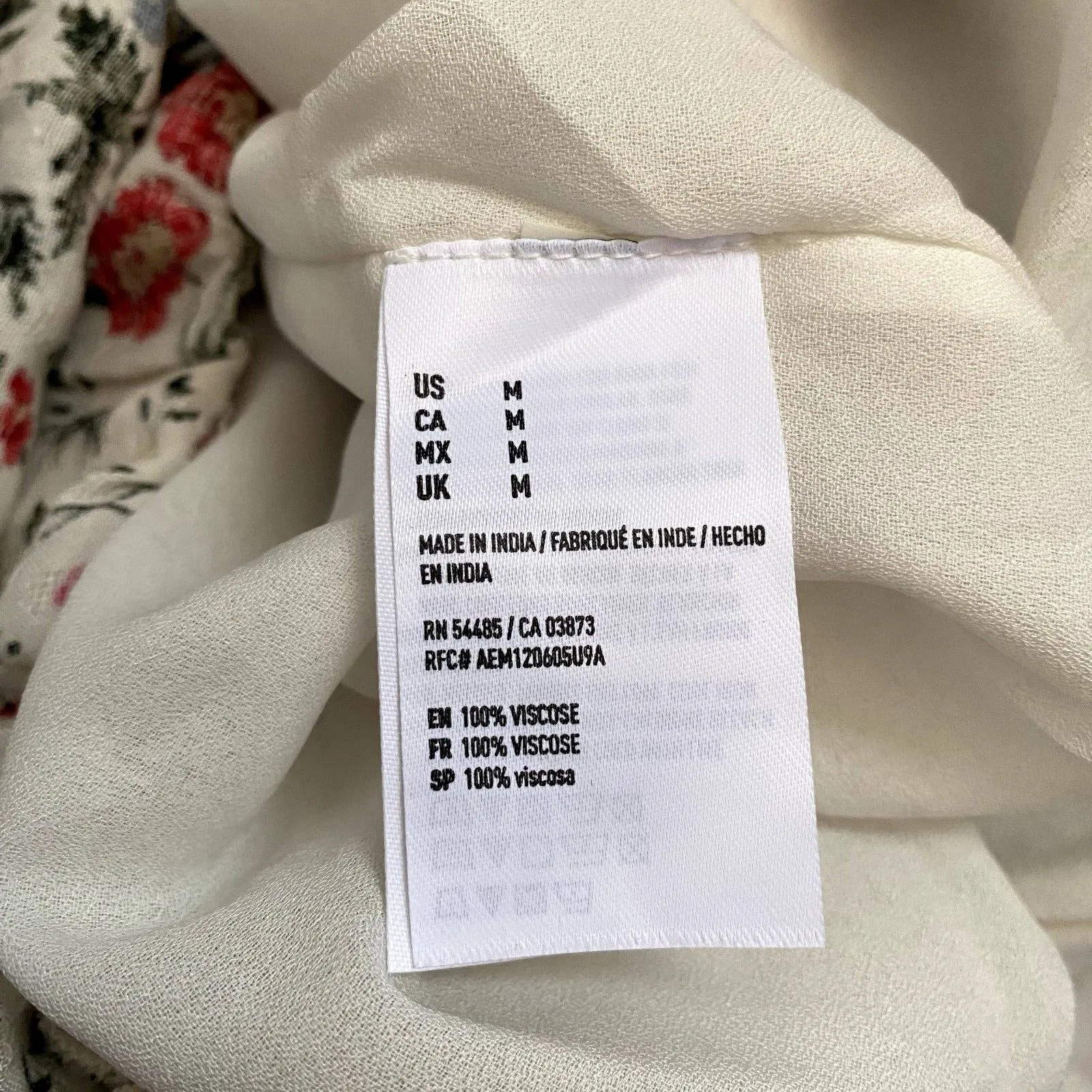 American Eagle Long Bell Sleeve Romper White‎ Red Floral Print Size Medium - Image 8