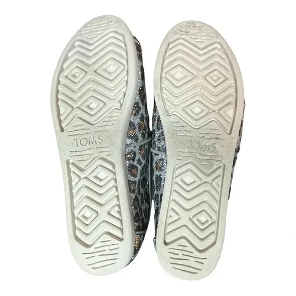 TOMS SILVER GLITTER CHEETAH PRINT SLIP-ON FLAT SHOES WOMEN'S SIZE‎ 6 - Image 8