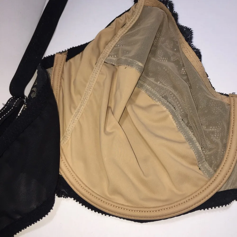 Chantelle Lace Bra 42DDD - Image 11