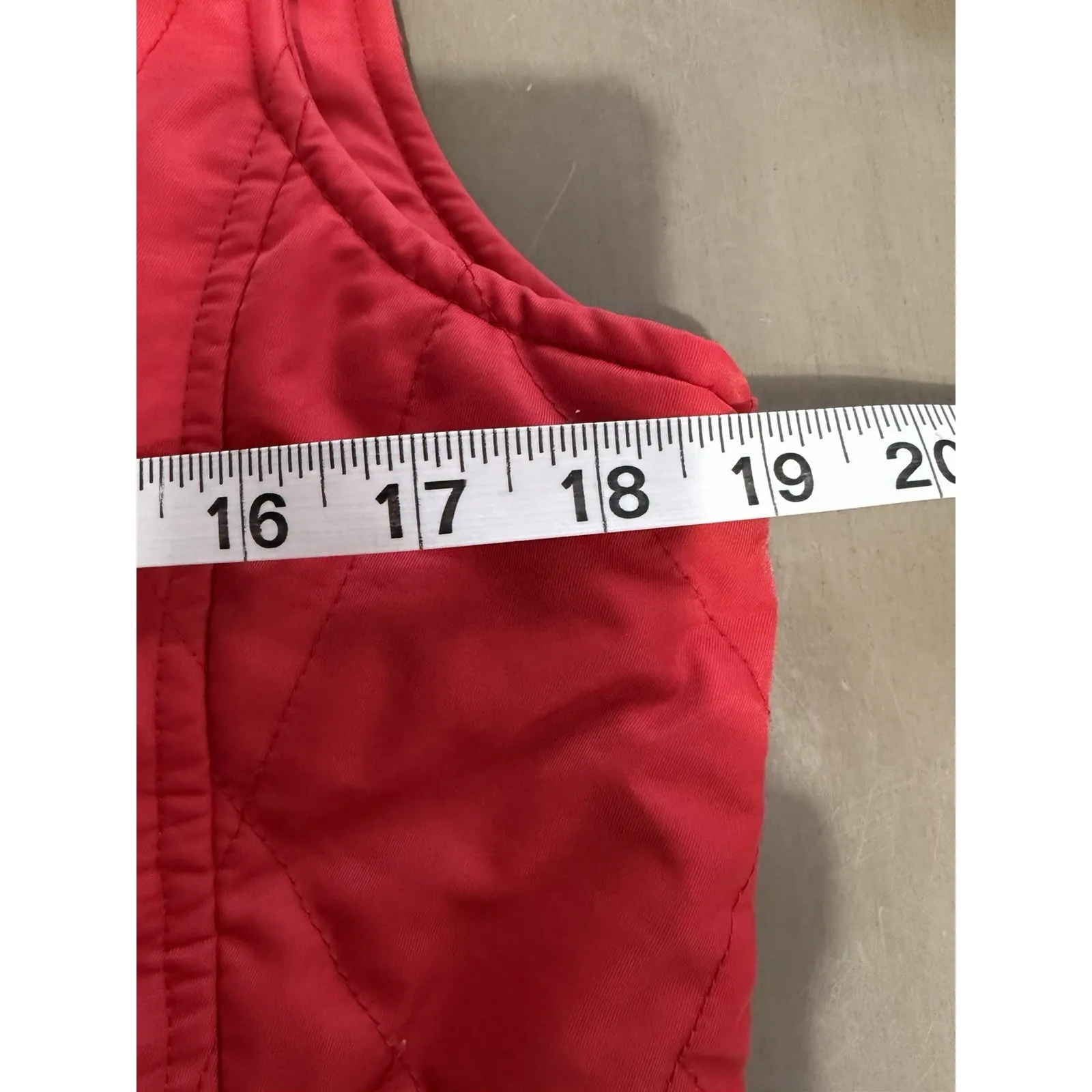 Cutter & Buck Women's Red Quilted Vest Size Medium Windtec Pockets Golf Active - Image 6