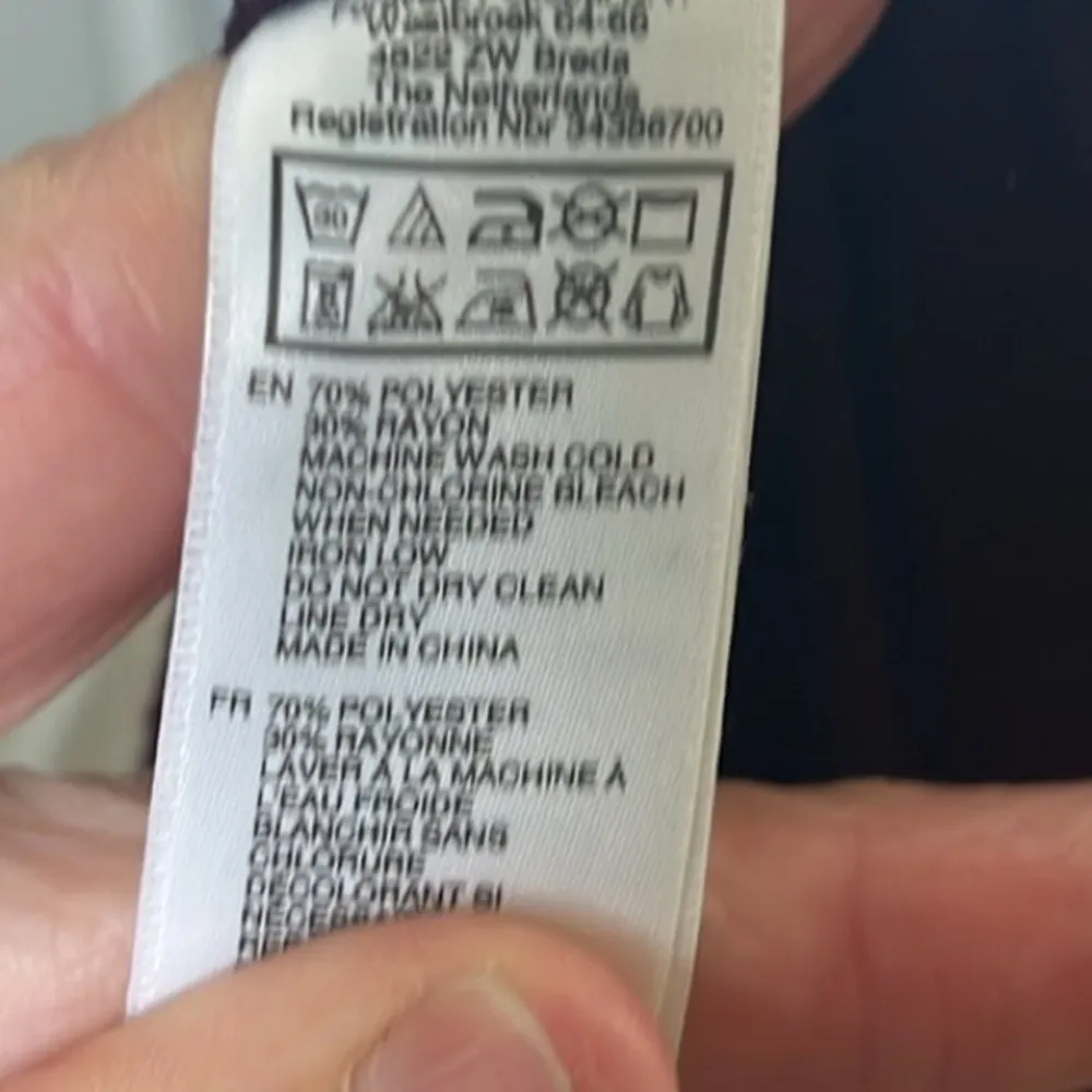 Burgundy Maroon Top Batwing Sleeve Womens Small - Image 7