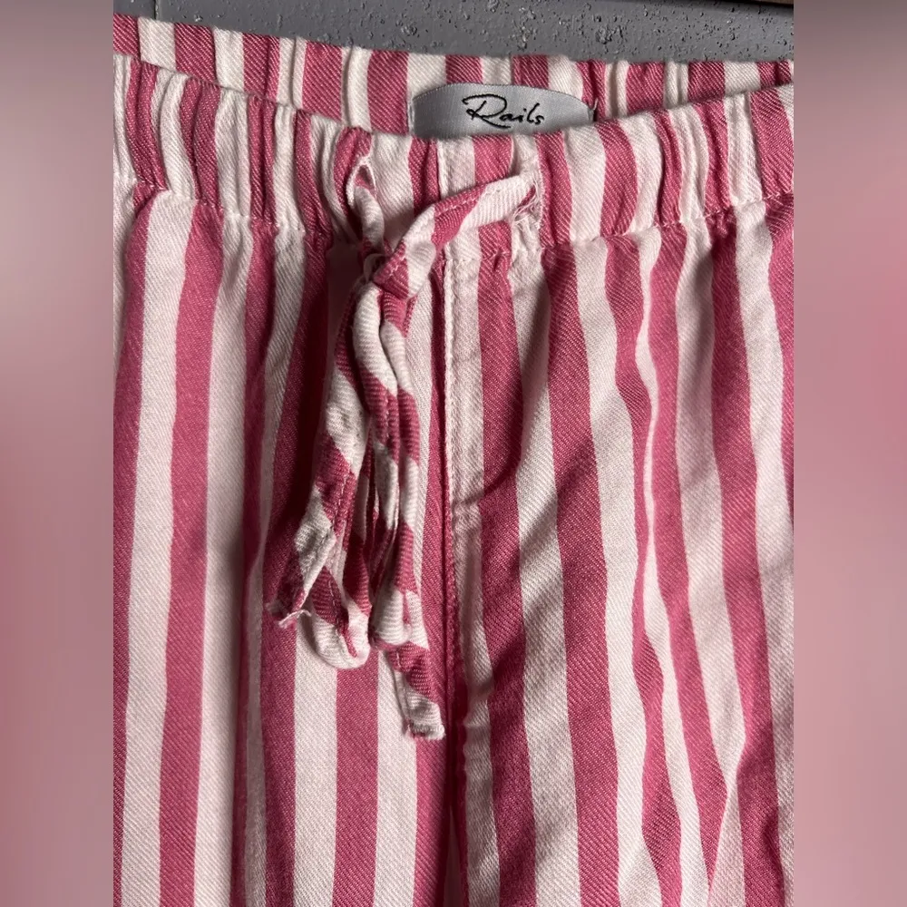 Rails Pink/Red and White Striped Long Sleeve Pajama / Lounge Set in size  XSmall - Image 7