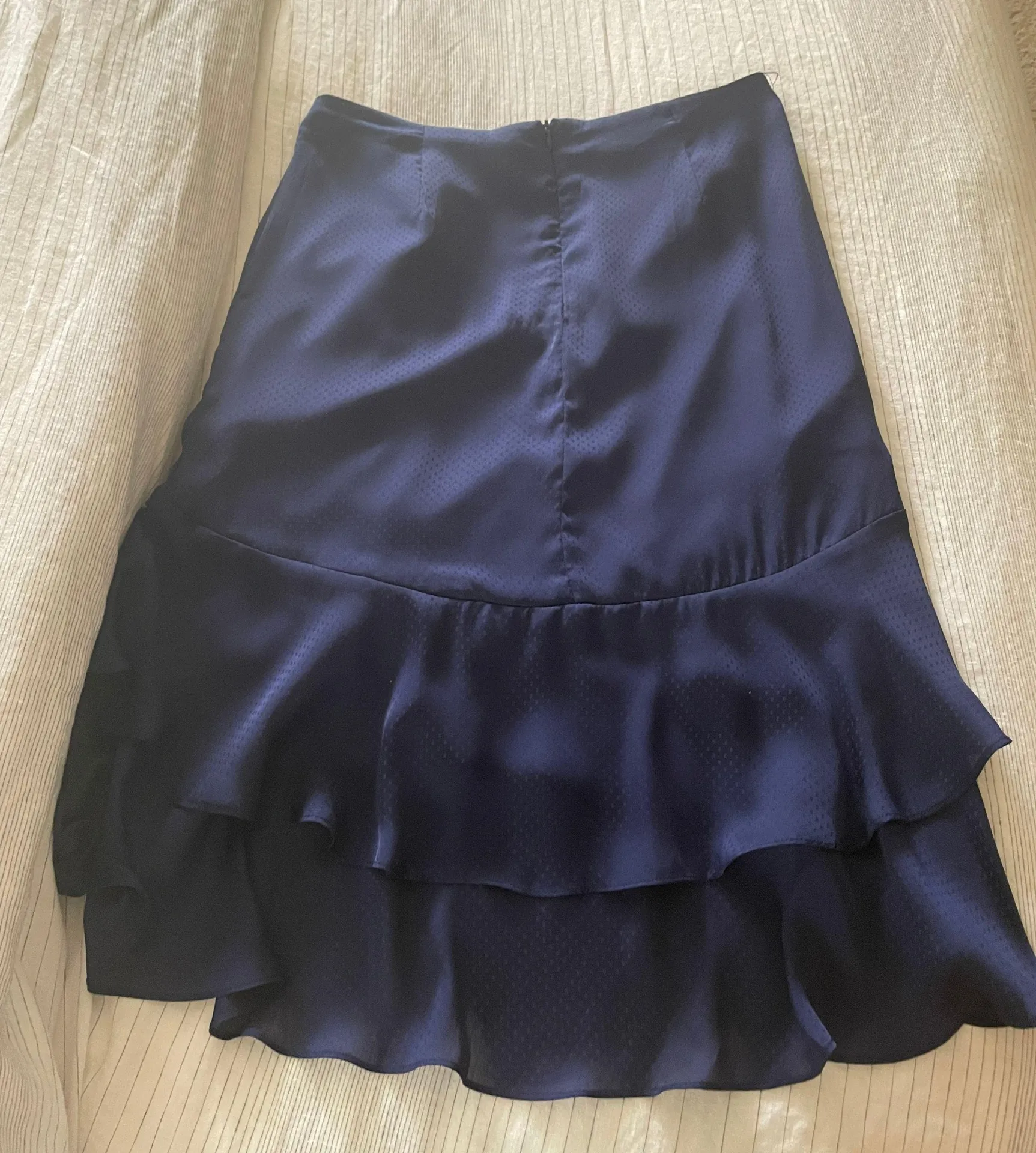 Navy MIDI Skirt - Image 3
