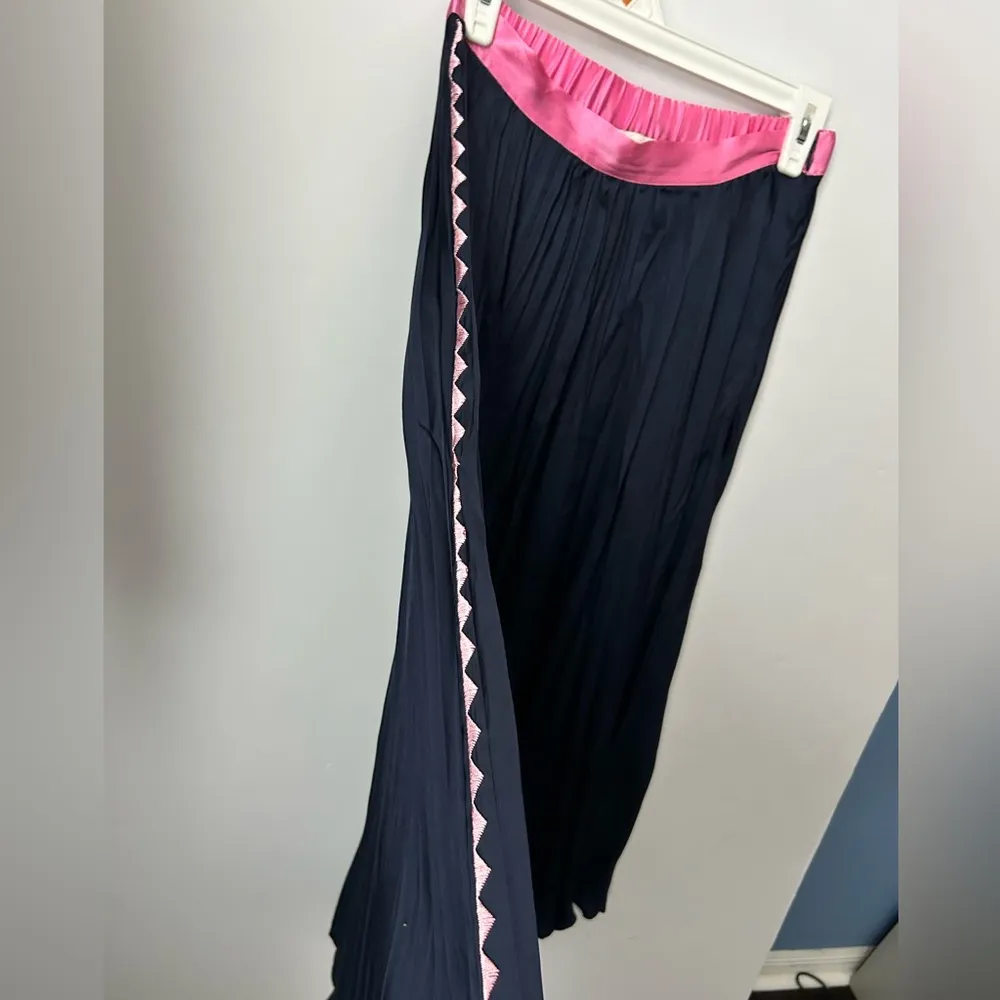 Kerri Rosenthal Navy Long pleated Skirt with pink detail on one side small Blue - Image 3