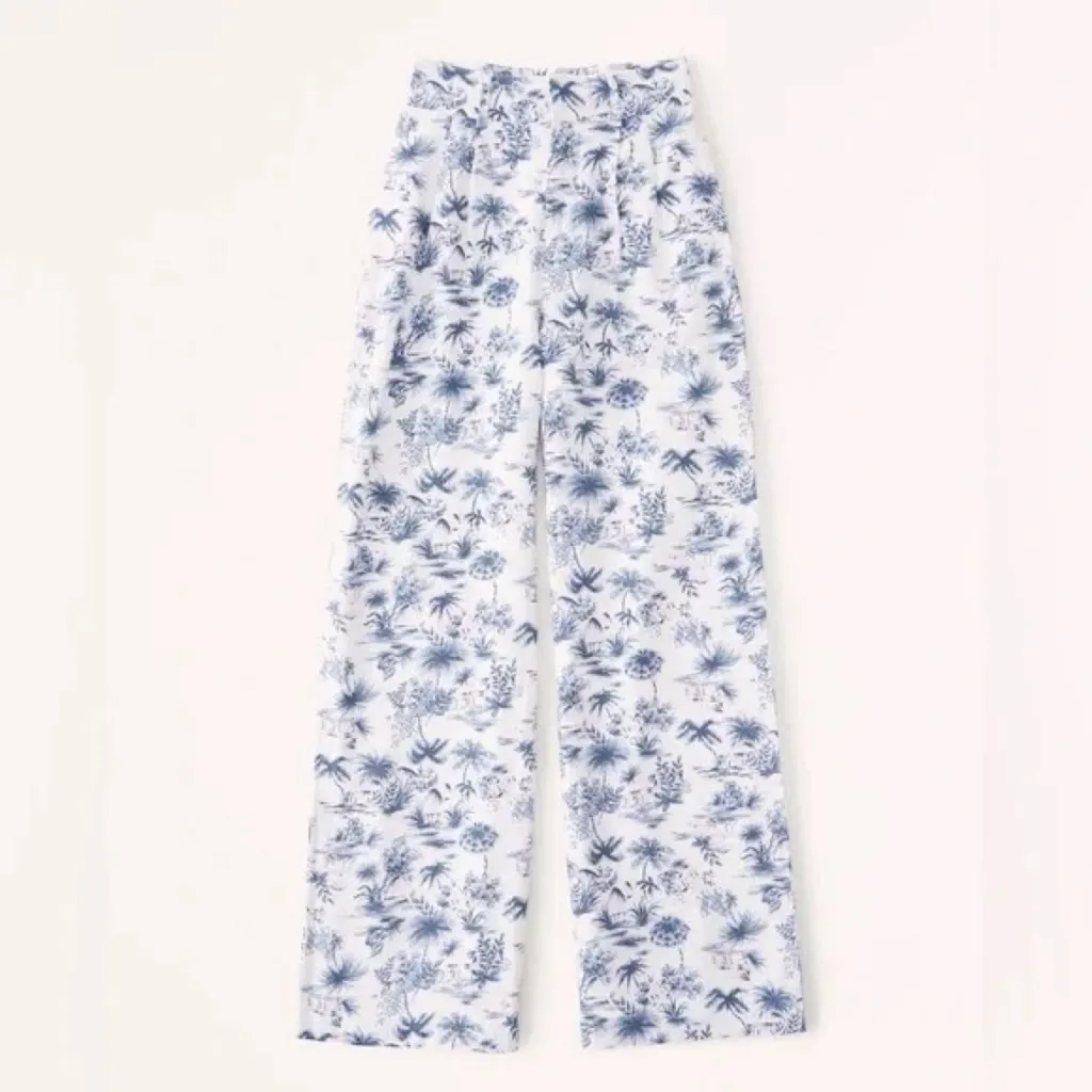 Abercrombie & Fitch 3 Piece Linen Palm Pattern Set - Image 5