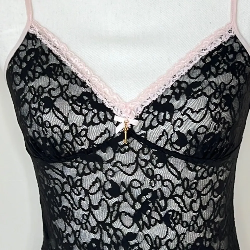 Y2K Victoria’s Secret Gothic Lace Slip - Image 6