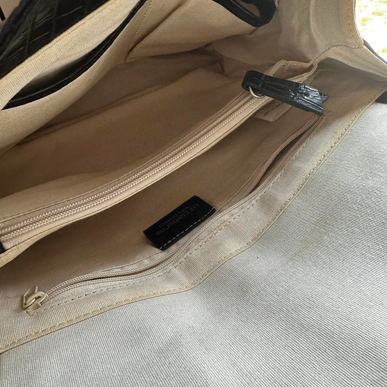 Black Crocodile Leather Vintage Purse - Image 4