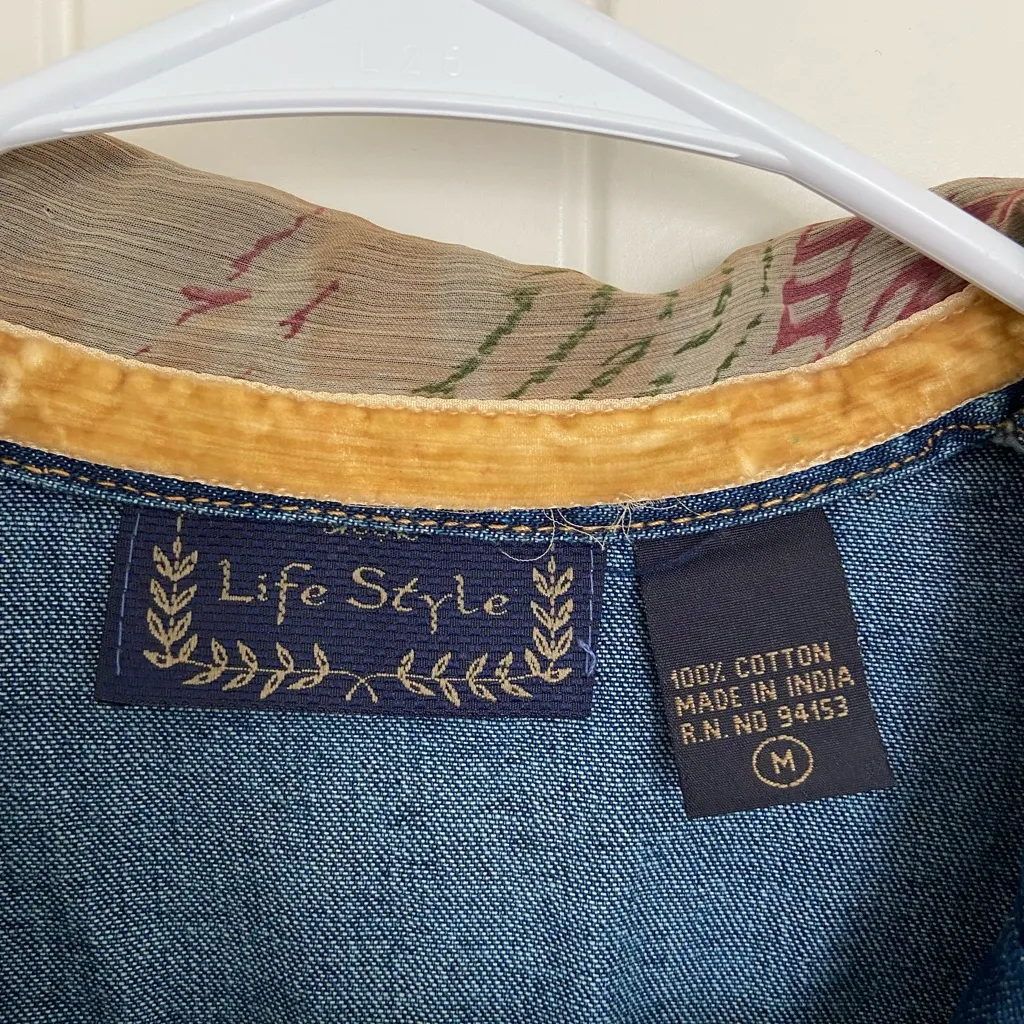 EUC Vintage Life Style women’s rustic‎ sequins medium wash blue denim jacket M - Image 5