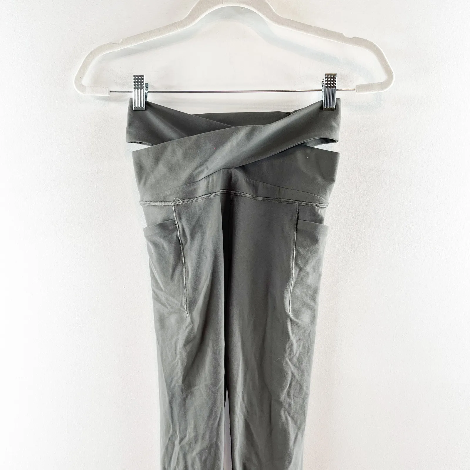 Athleta Salutation Stash Wrap Tight Leggings Hematite Gray XS - Image 5