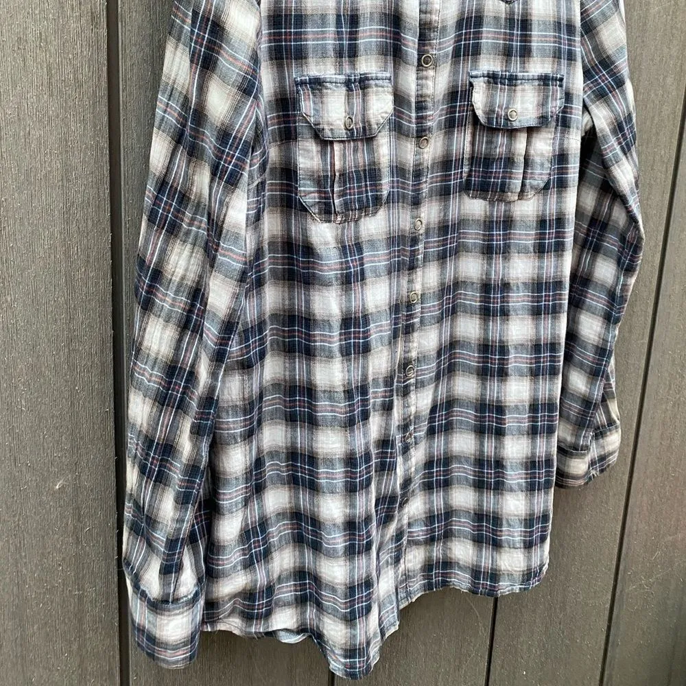 Love Stitch Plaid Western Shirt With Studs - Image 4