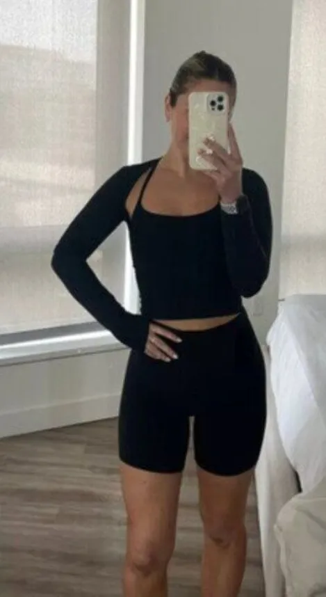 BEYOND YOGA Spacedye Slim Racerback Cropped Tank in Darkest Night Size Large - Image 1