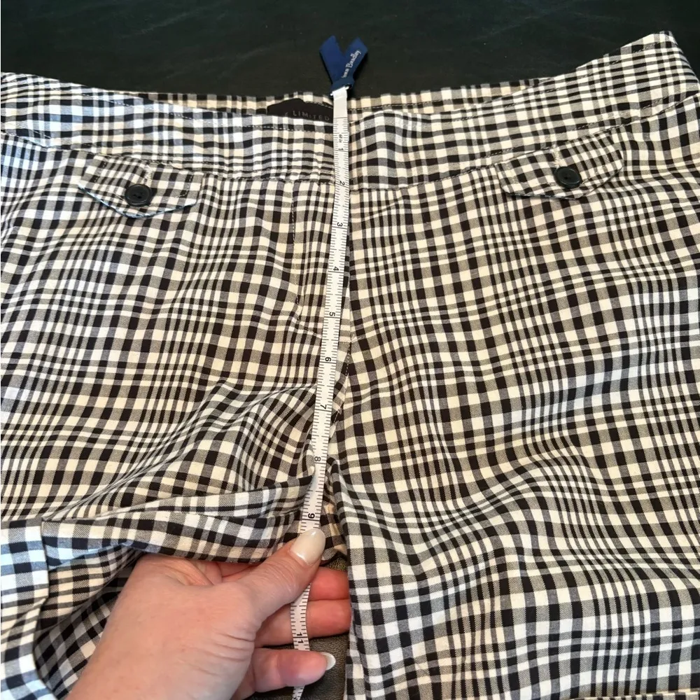 The Limited Black and White Checkered Women's Shorts size 10 - Image 12
