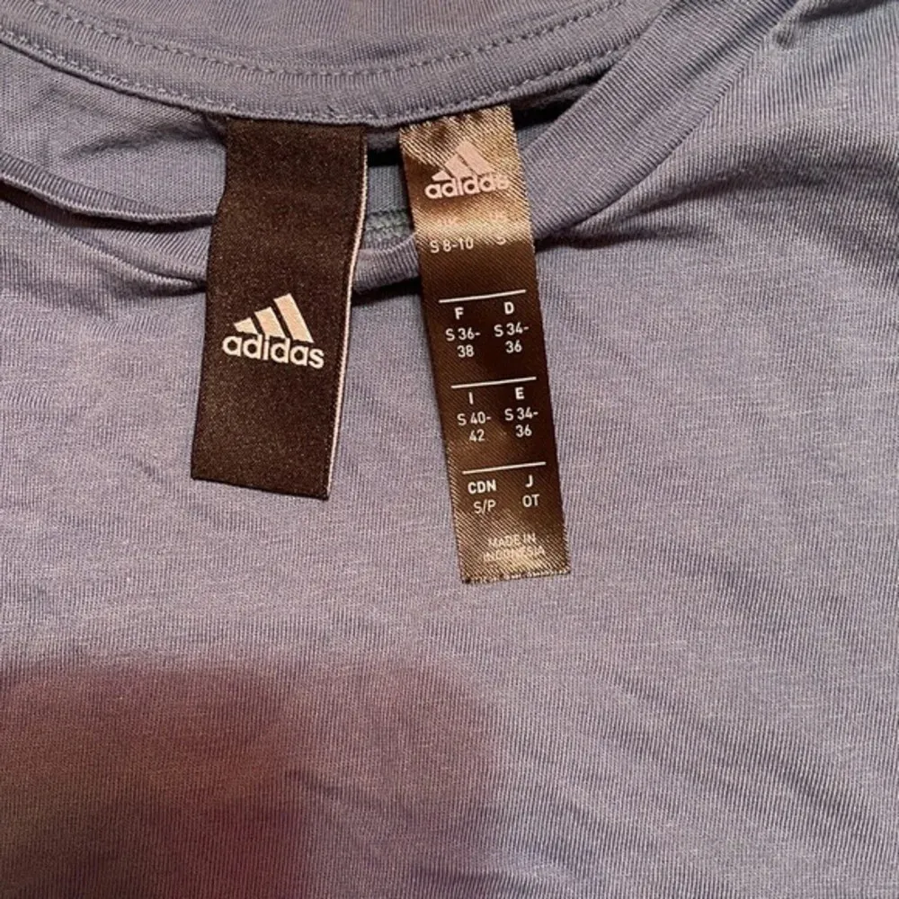 Adidas  crop top‎ - Image 2